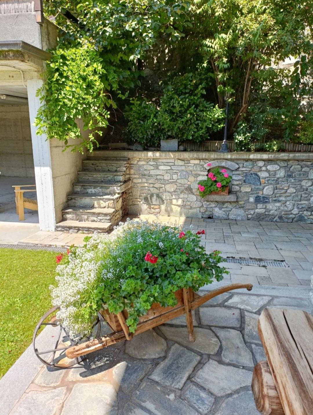 La Sarrolein Cir 0009 Villa อาออสตา ภายนอก รูปภาพ